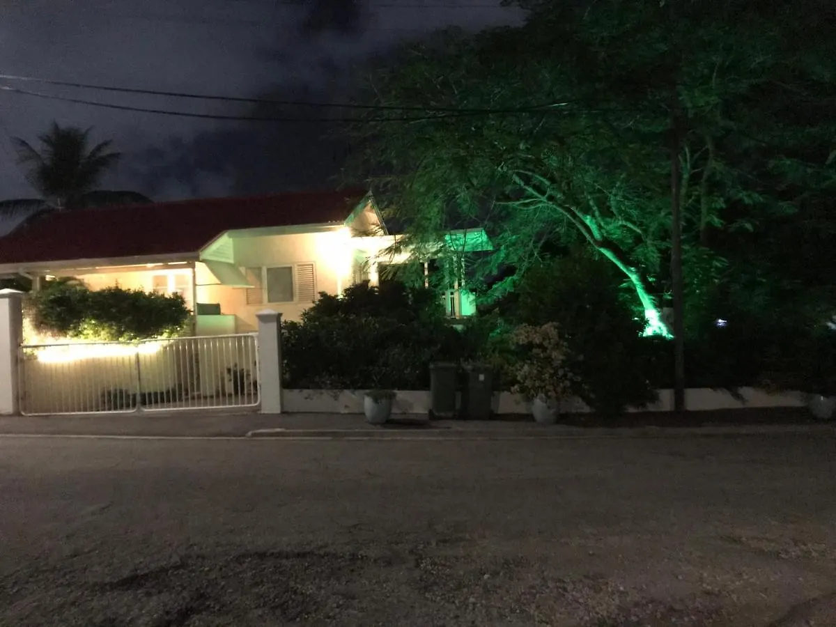 Villa Jacaranda Curacao Willemstad